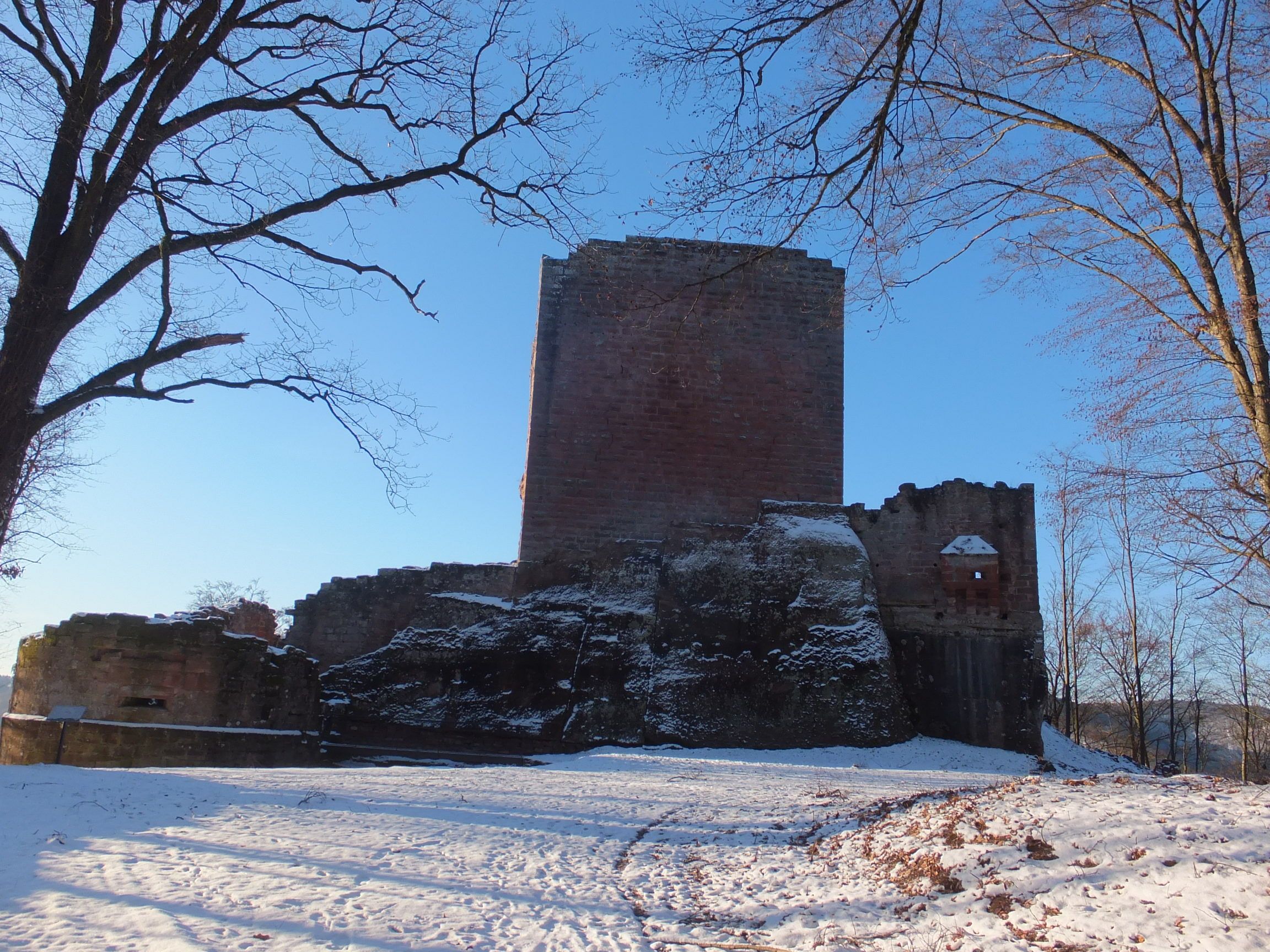 Vue chateau hiver windstein Vue chateau hiver windstein